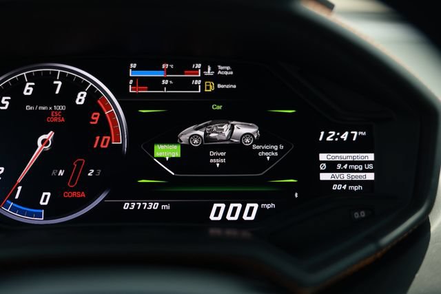 Used 2019 Lamborghini Huracan LP 580-2 RWD image 40