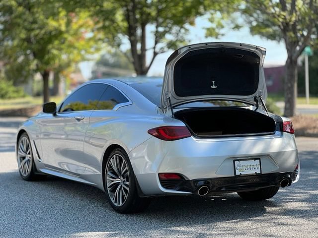 Used 2017 INFINITI Q60 2.0t w/ Premium Plus Package 2.0T AWD/4WD image 34