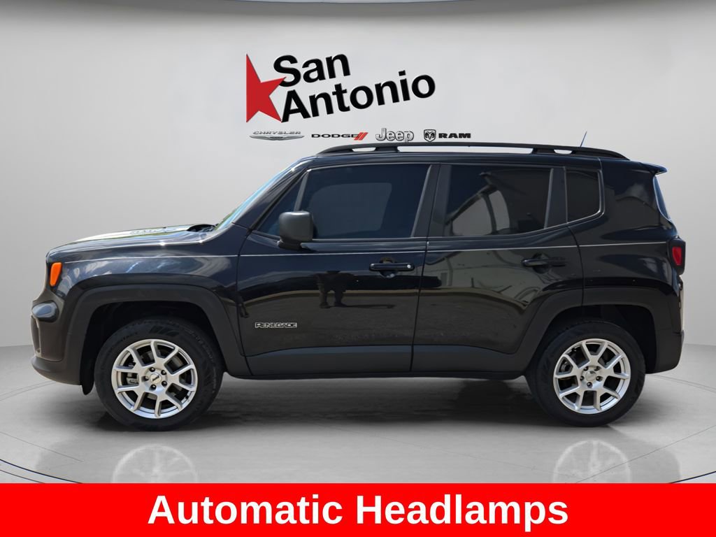 Certified 2023 Jeep Renegade Latitude w/ Premium Group image 5