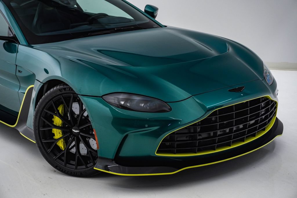 Used 2023 Aston Martin V12 Vantage RWD image 4