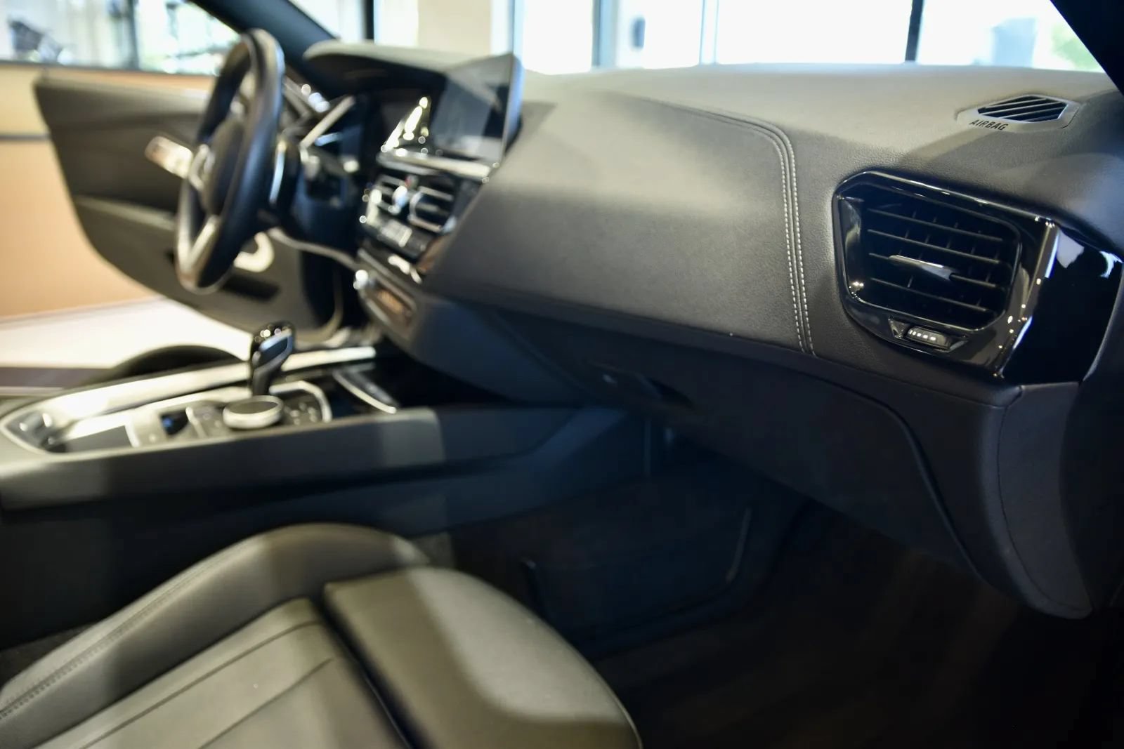 Used 2026 BMW Z4 sDrive30i RWD image 27