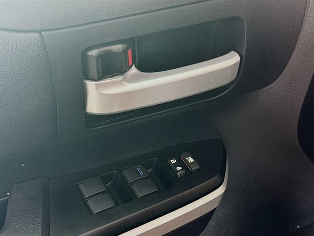 Used 2017 Toyota Tundra SR5 image 18