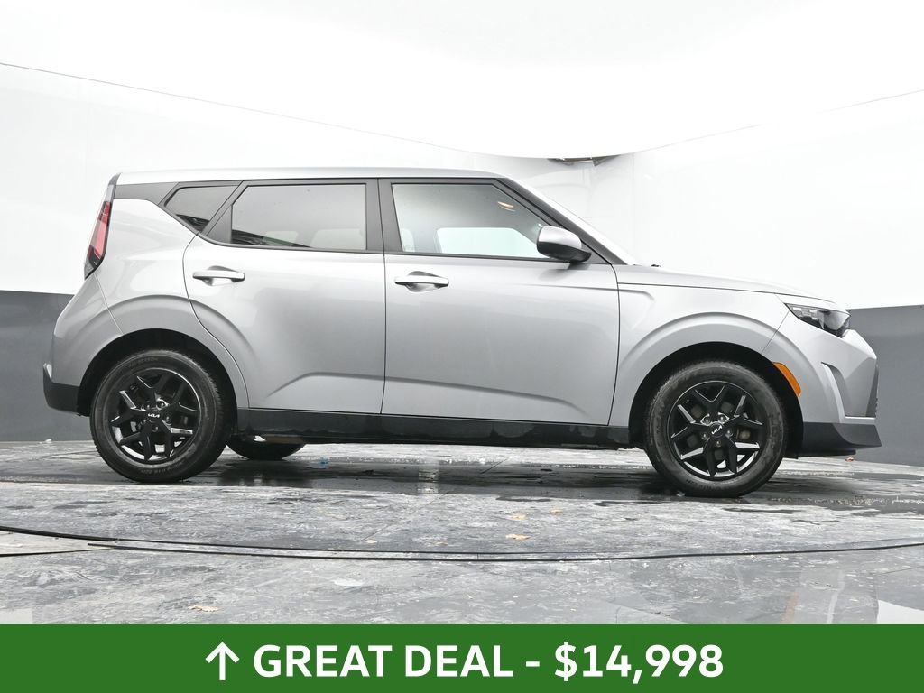 Used 2023 Kia Soul LX w/ Option Group 015 image 49