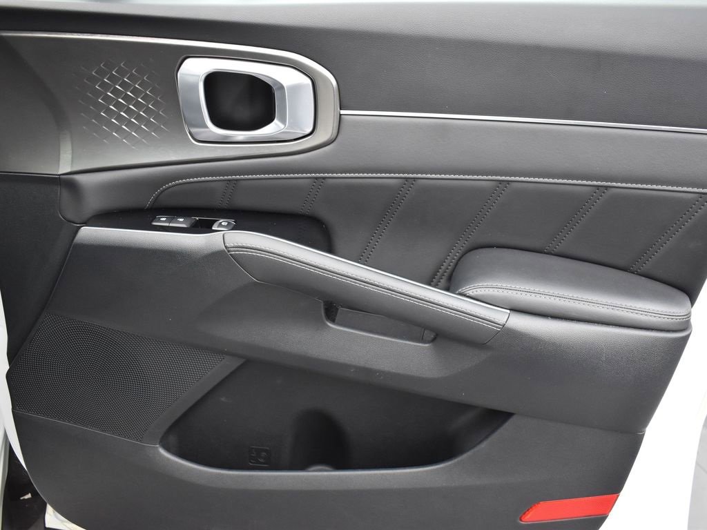 Used 2022 Kia Sorento SX w/ Panoramic Sunroof Package image 32