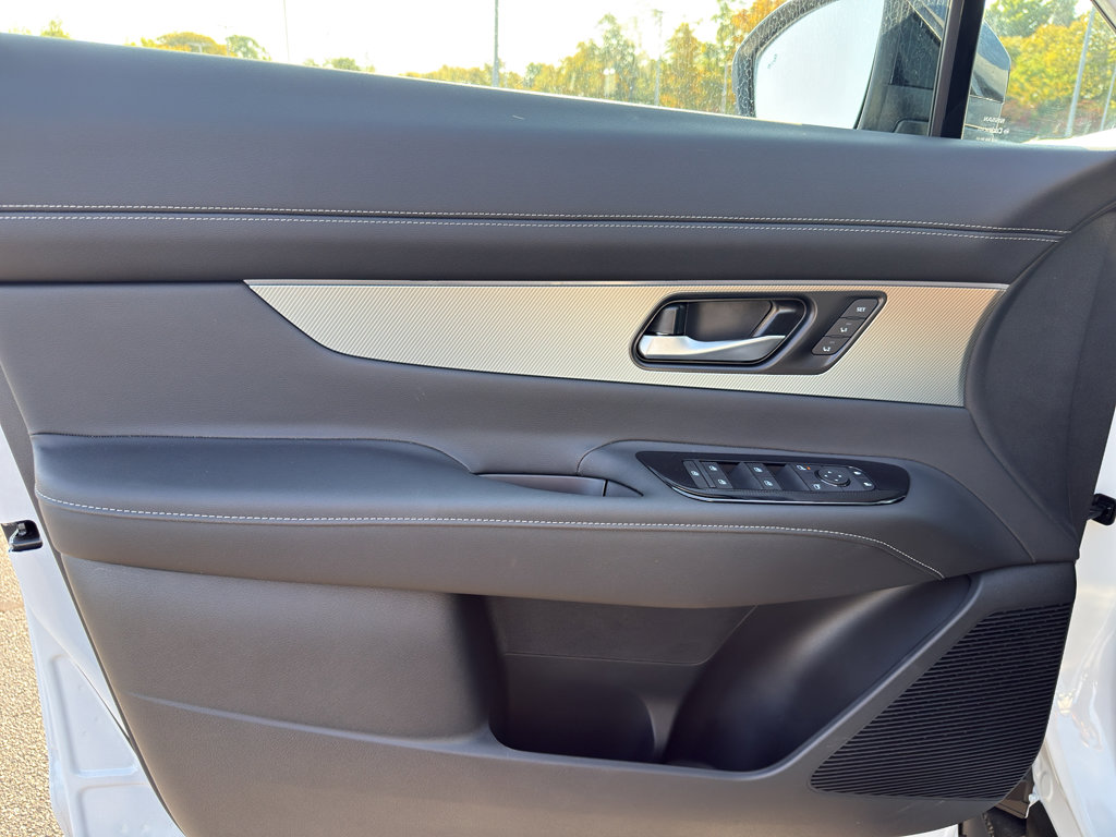 New 2026 Nissan Murano SL image 14