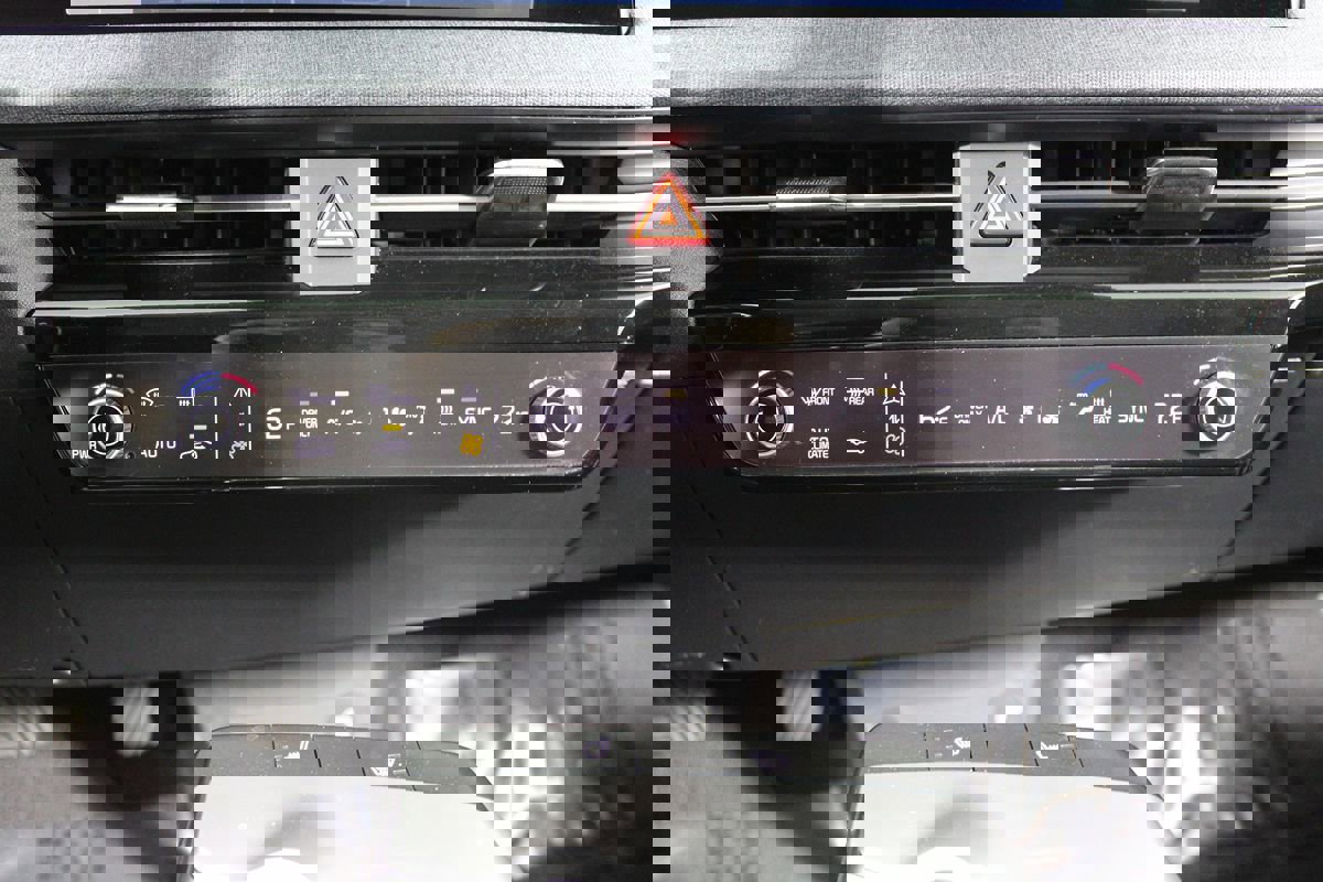 Used 2024 Kia EV6 Light RWD image 13