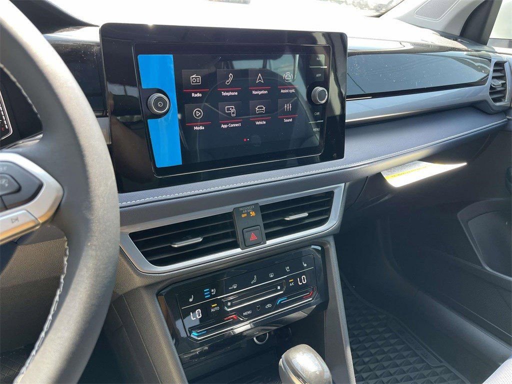 New 2025 Volkswagen Taos SEL AWD/4WD image 26