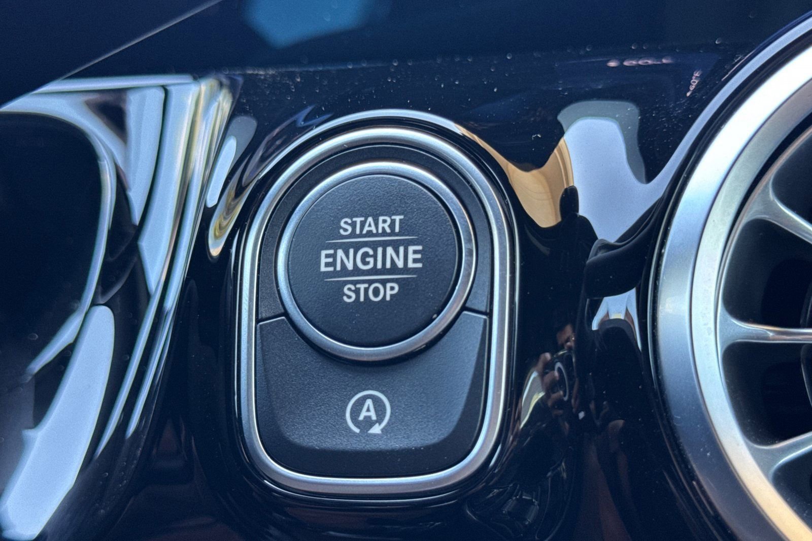 Used 2025 Mercedes-Benz GLA 250 image 23