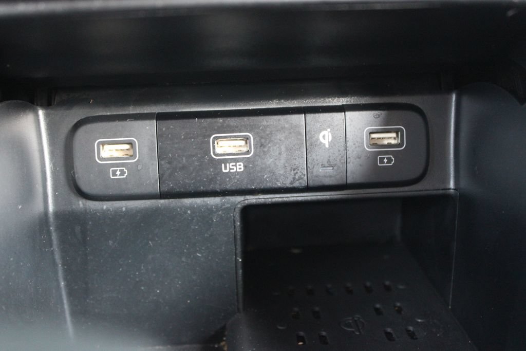 Used 2023 Kia Sorento S w/ Panoramic Sunroof Package AWD/4WD image 47