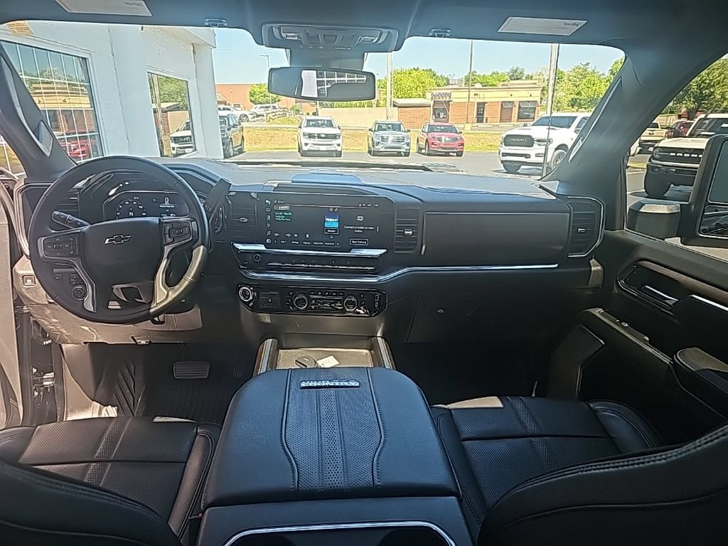 Used 2024 Chevrolet Silverado 2500 High Country w/ Midnight Edition AWD/4WD image 13