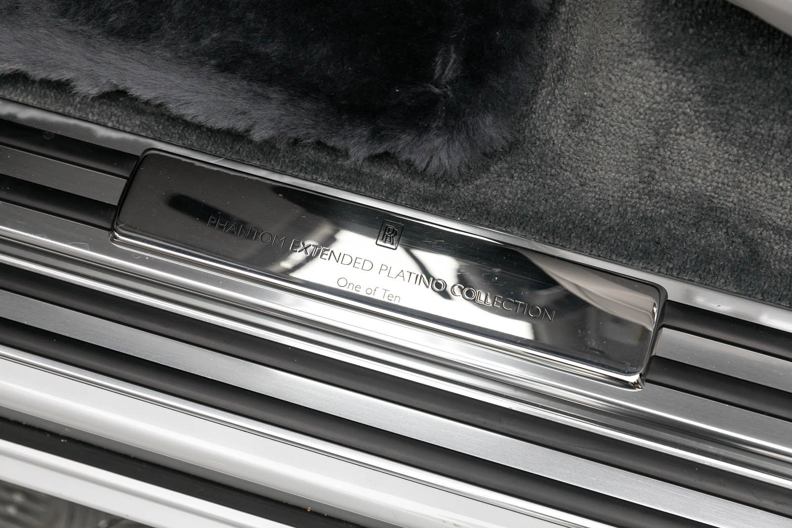 Used 2024 Rolls-Royce Phantom Extended Wheelbase w/ Leather Finishing Pack image 13