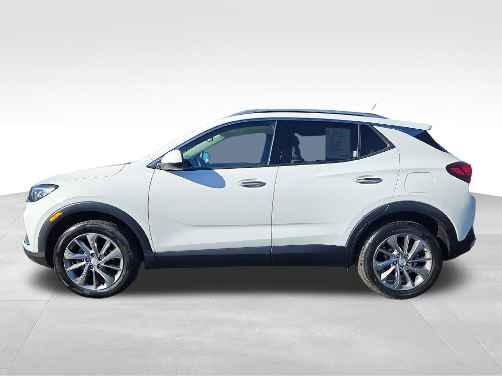 Used 2021 Buick Encore GX Essence w/ Experience Buick Package AWD/4WD image 2