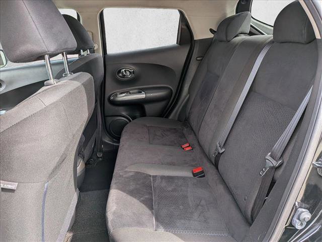Used 2015 Nissan Juke SV w/ Cold Weather Package image 19