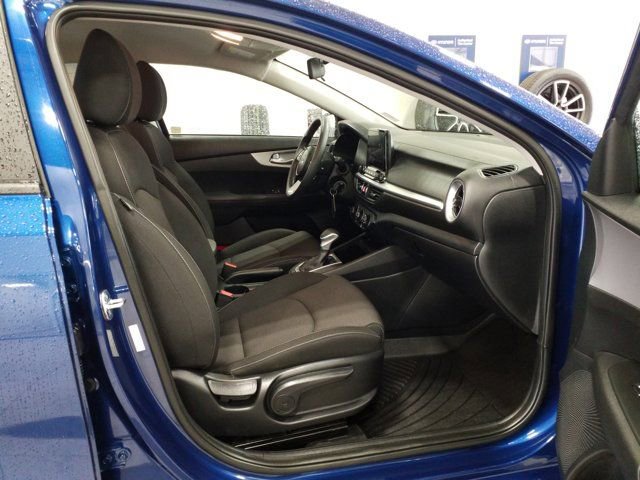 Used 2023 Kia Forte LXS image 15