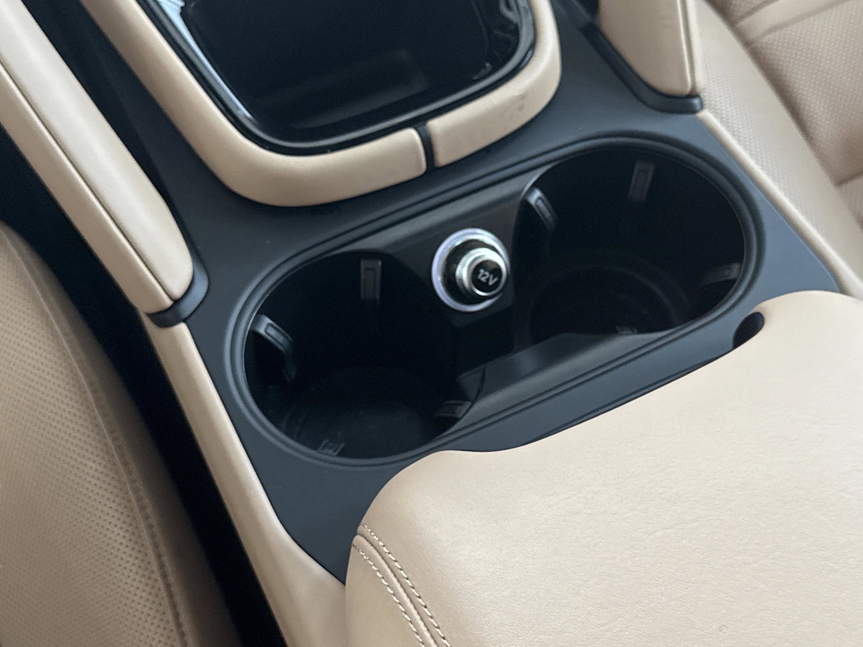 Used 2024 Porsche Cayenne image 49