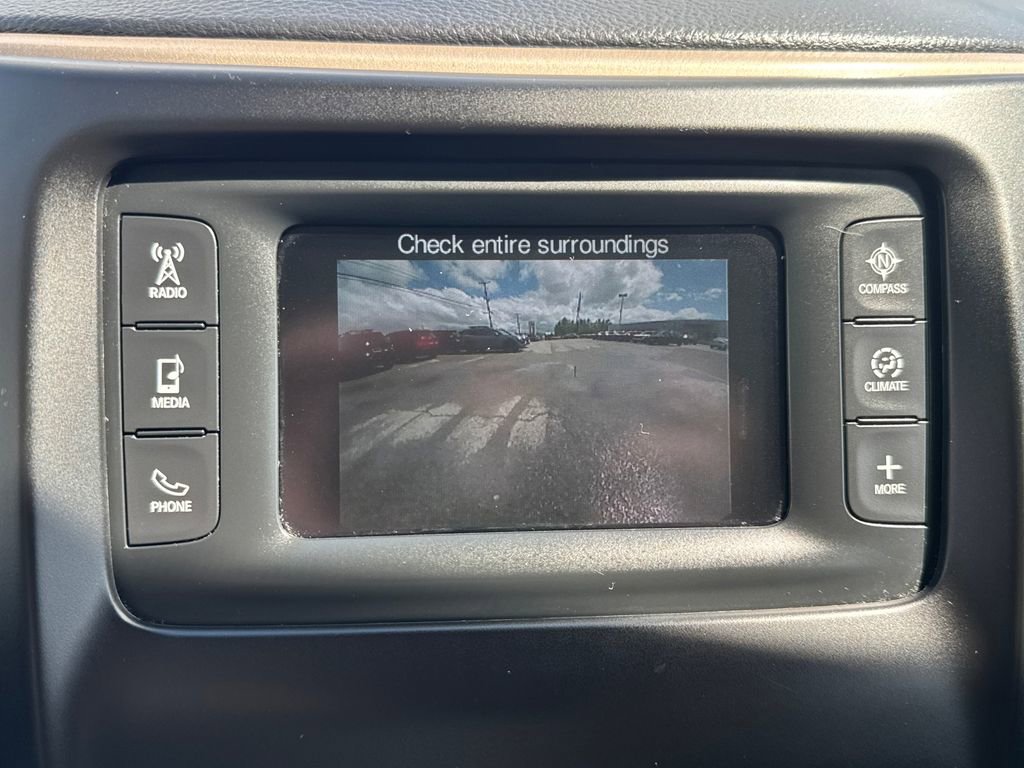 Used 2015 Jeep Cherokee Latitude AWD/4WD image 21