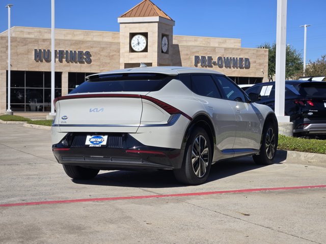 Certified 2023 Kia EV6 Wind AWD/4WD image 8