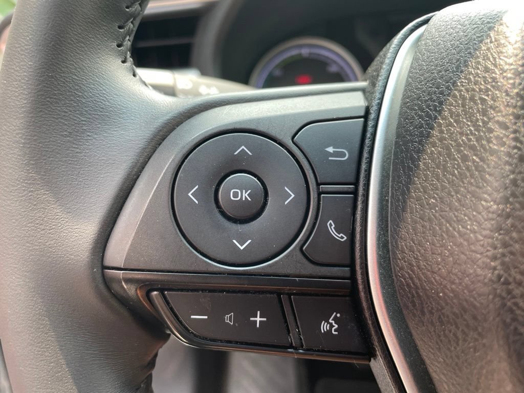 Used 2021 Toyota Venza LE w/ Carpet Mat Package (TMS) AWD/4WD image 14