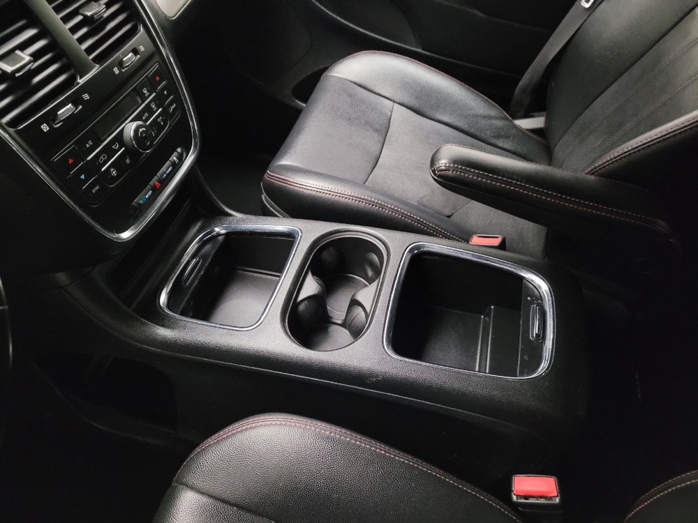 Used 2019 Dodge Grand Caravan GT FWD image 26
