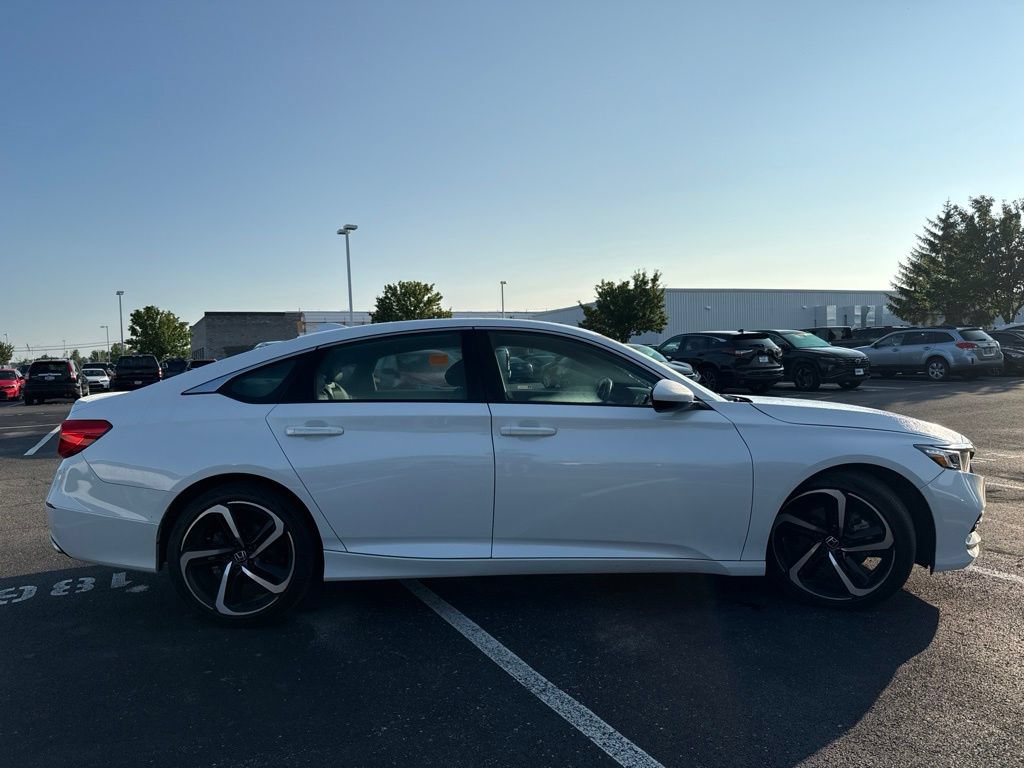 Used 2019 Honda Accord Sport image 11