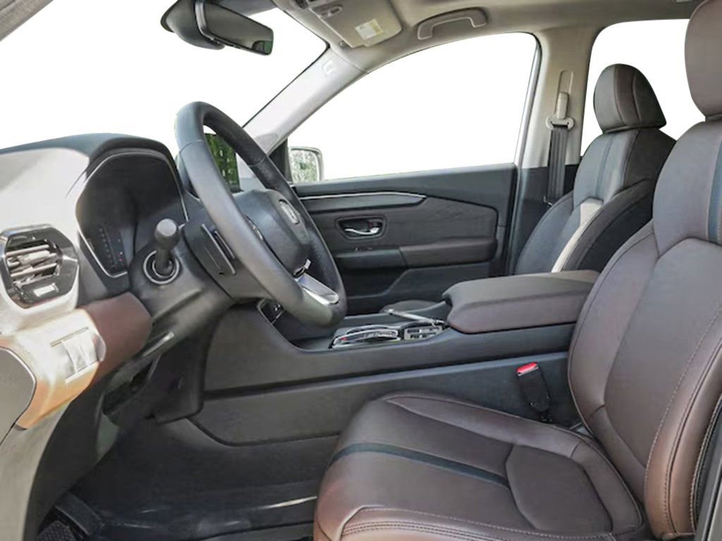New 2026 Honda Pilot Touring image 9