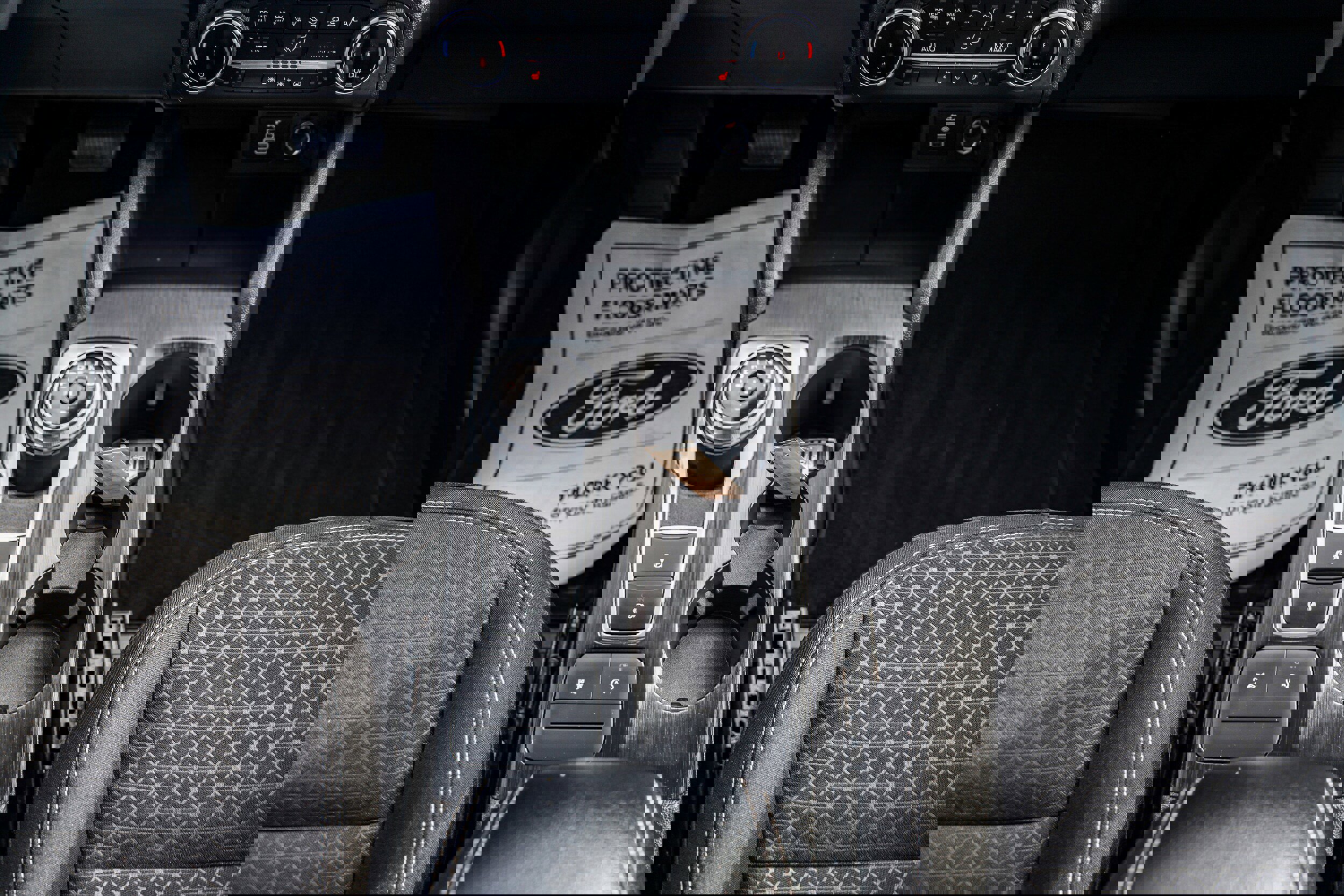 Used 2024 Ford Escape Active image 17