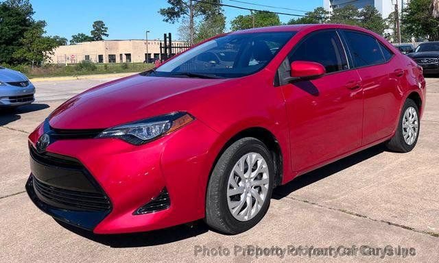 Used 2018 Toyota Corolla LE FWD image 12
