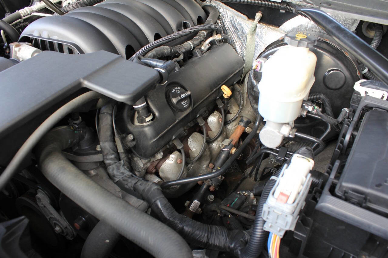 Used 2016 Chevrolet Tahoe LT w/ LT Signature Package image 30