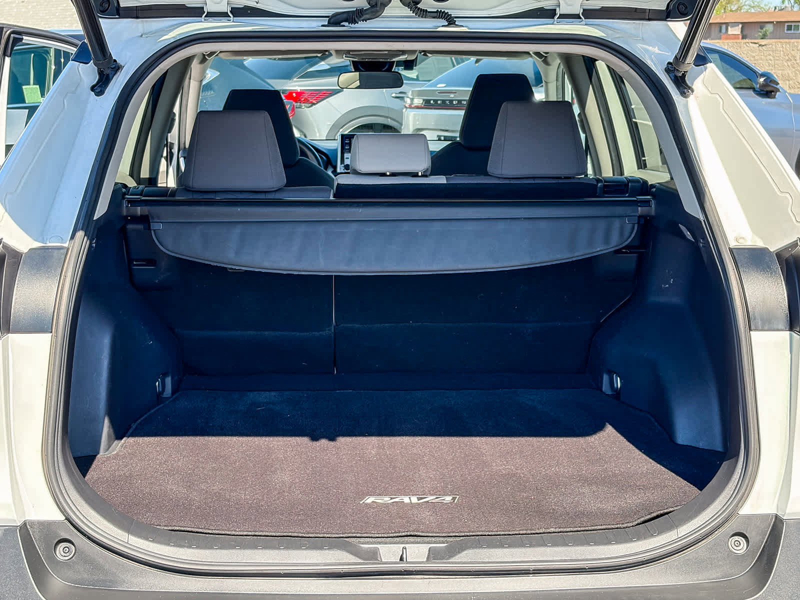 Used 2020 Toyota RAV4 XLE w/ Convenience Package image 26