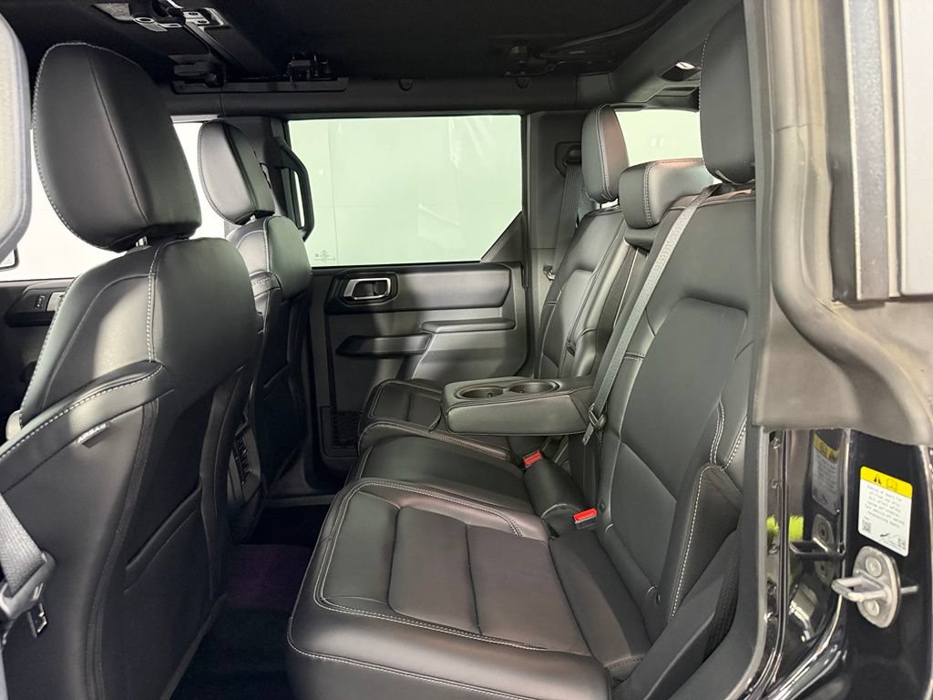 Used 2025 Ford Bronco Outer Banks AWD/4WD image 18