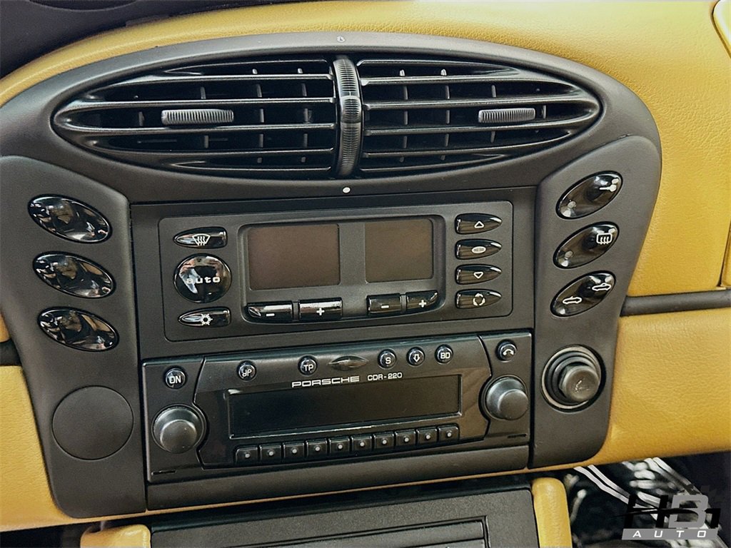 Used 2000 Porsche Boxster image 12