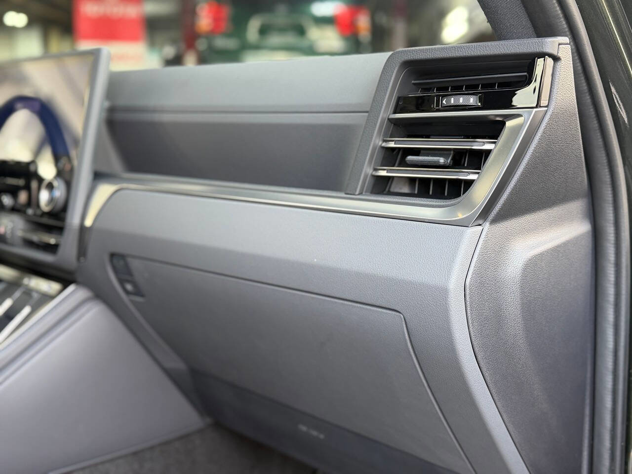 Used 2024 Lexus GX 550 w/ Accessory Package (Z1) image 87