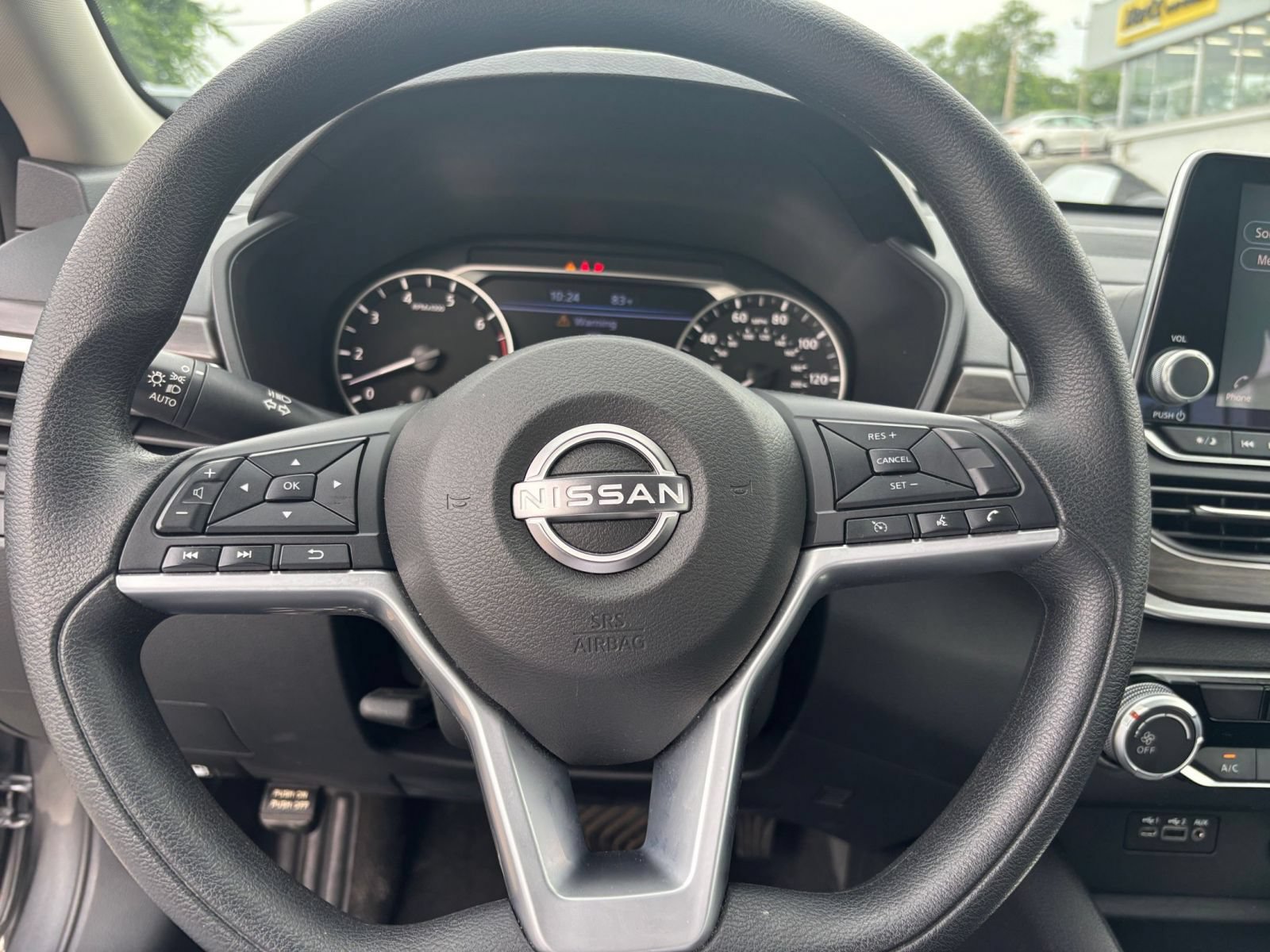 Used 2025 Nissan Altima 2.5 SV FWD image 27