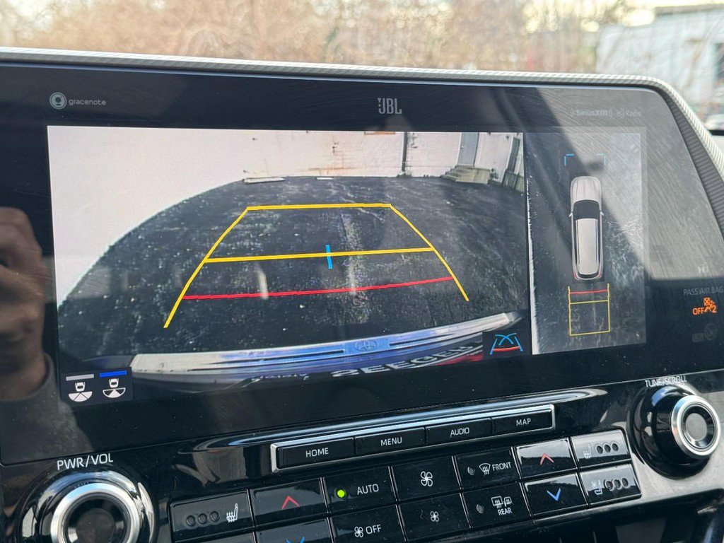 Used 2022 Toyota Highlander Platinum image 24