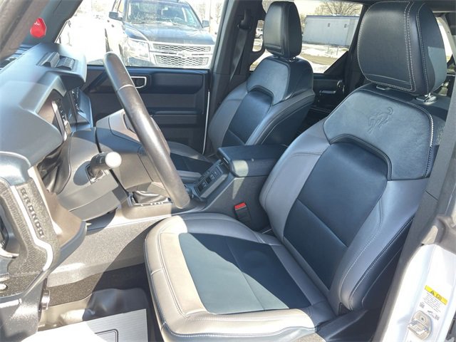 Used 2023 Ford Bronco Outer Banks w/ Sasquatch Package image 11