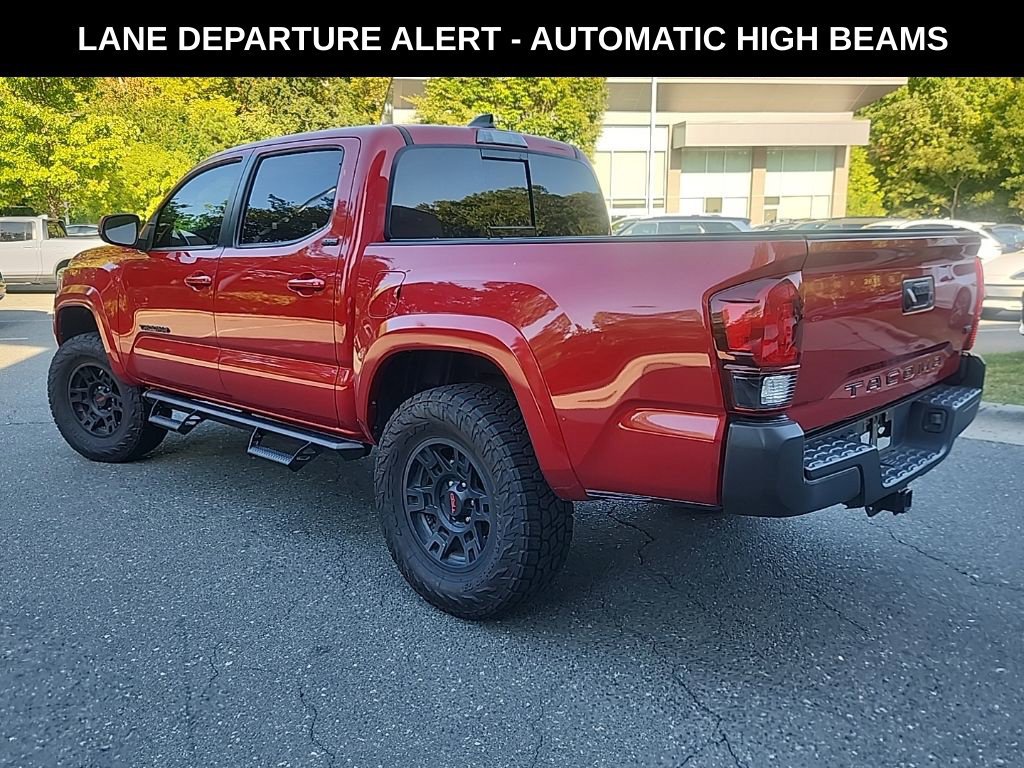 Used 2021 Toyota Tacoma SR5 RWD image 3
