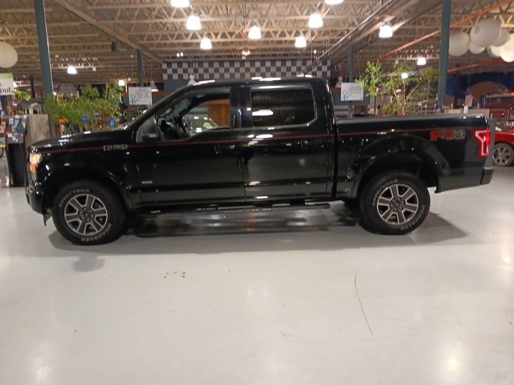 Used 2017 Ford F150 XLT w/ Equipment Group 302A Luxury AWD/4WD image 17