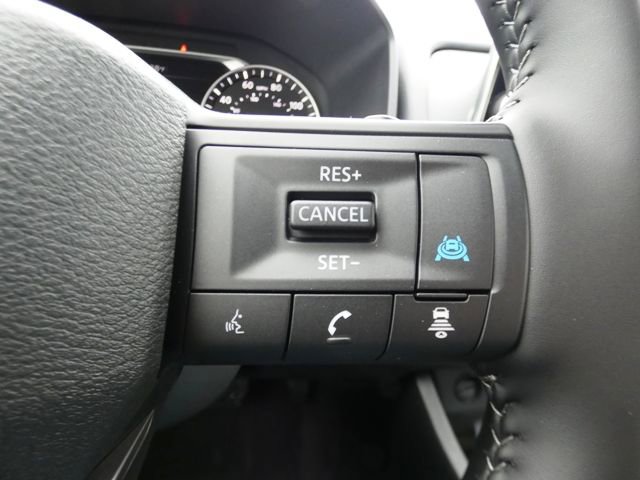 New 2026 Nissan Rogue SV AWD/4WD image 15