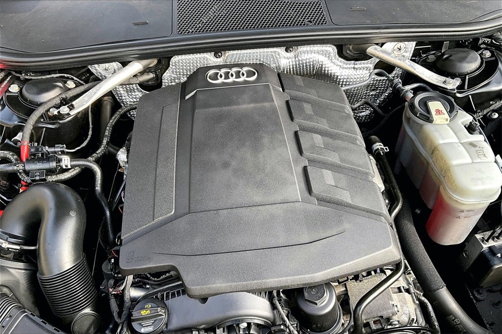 Used 2020 Audi A6 2.0T Premium image 31