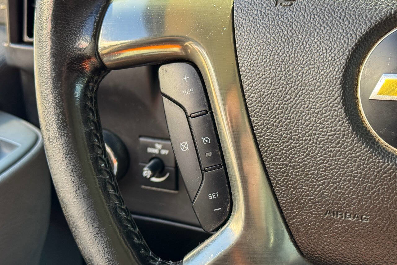 Used 2019 Chevrolet Express 2500 w/ Driver Convenience Package image 24