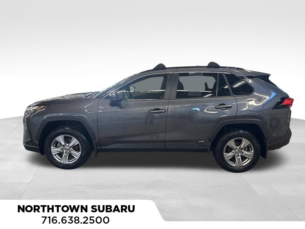 Used 2023 Toyota RAV4 LE AWD/4WD image 2