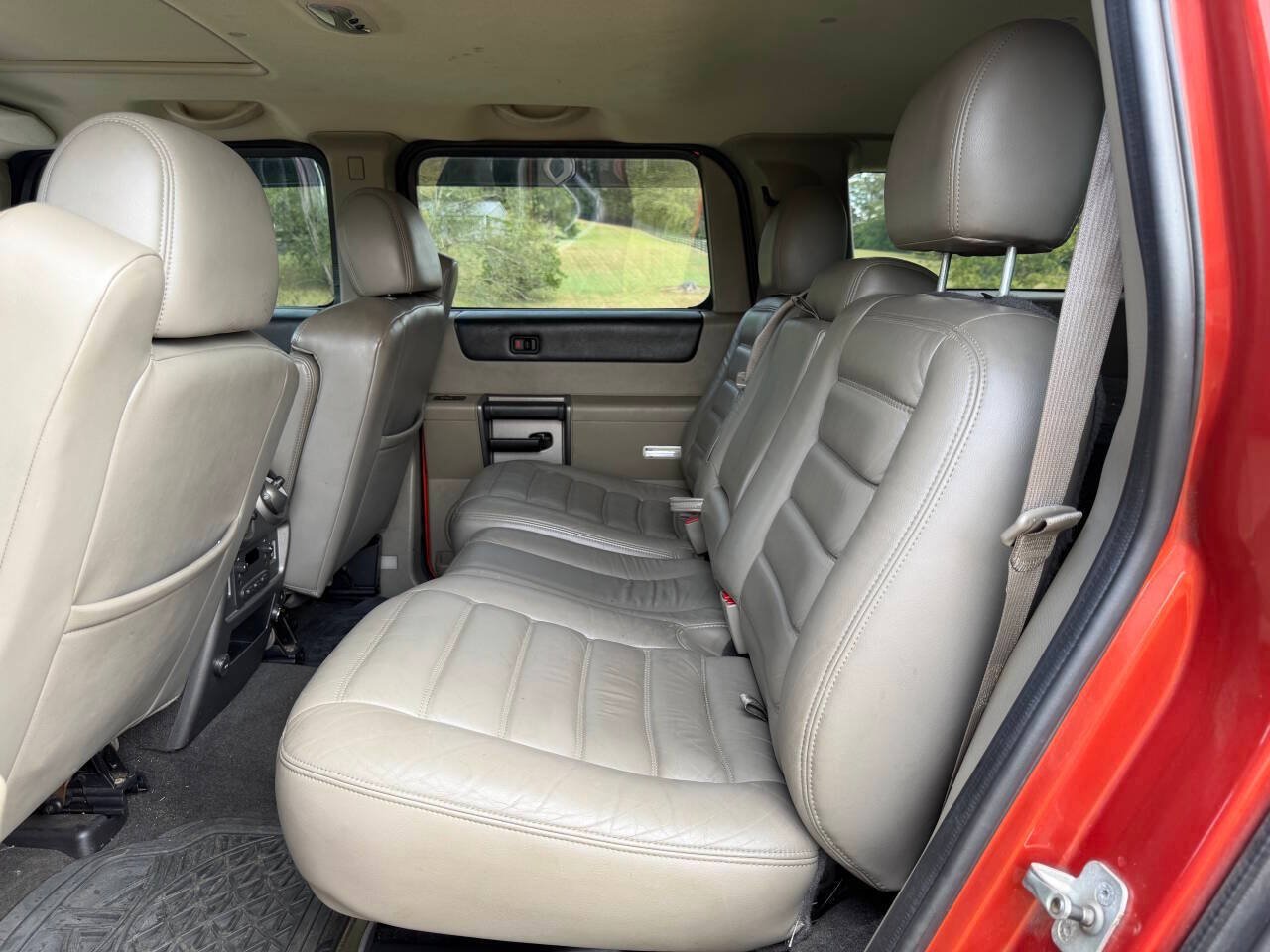 Used 2004 HUMMER H2 w/ Preferred Equipment Group AWD/4WD image 11