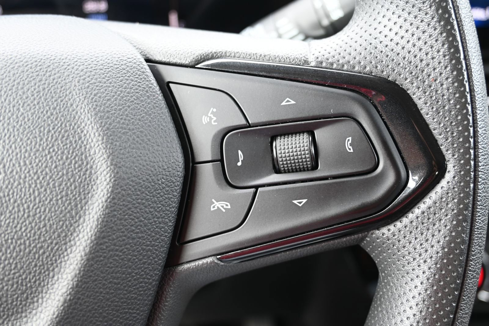 Used 2025 Chevrolet TrailBlazer LT image 13