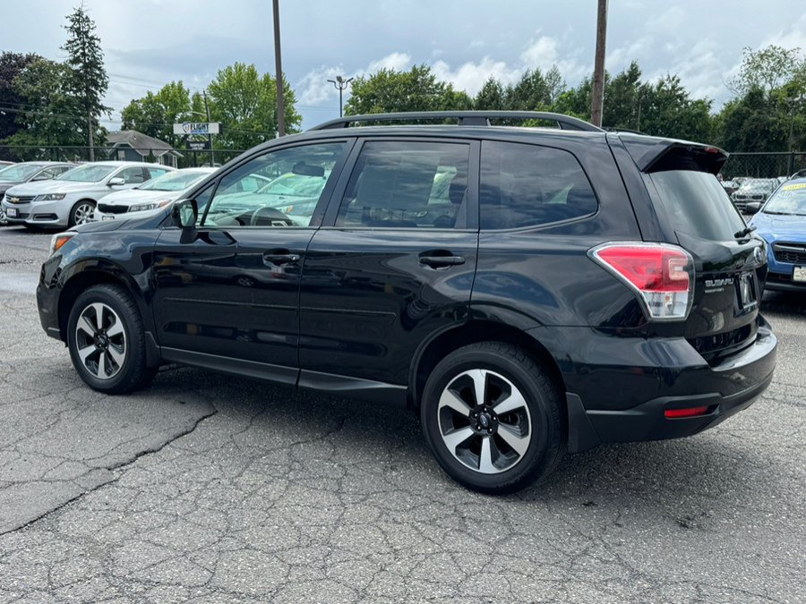 Used 2017 Subaru Forester 2.5i Premium w/ All-Weather Package AWD/4WD image 12