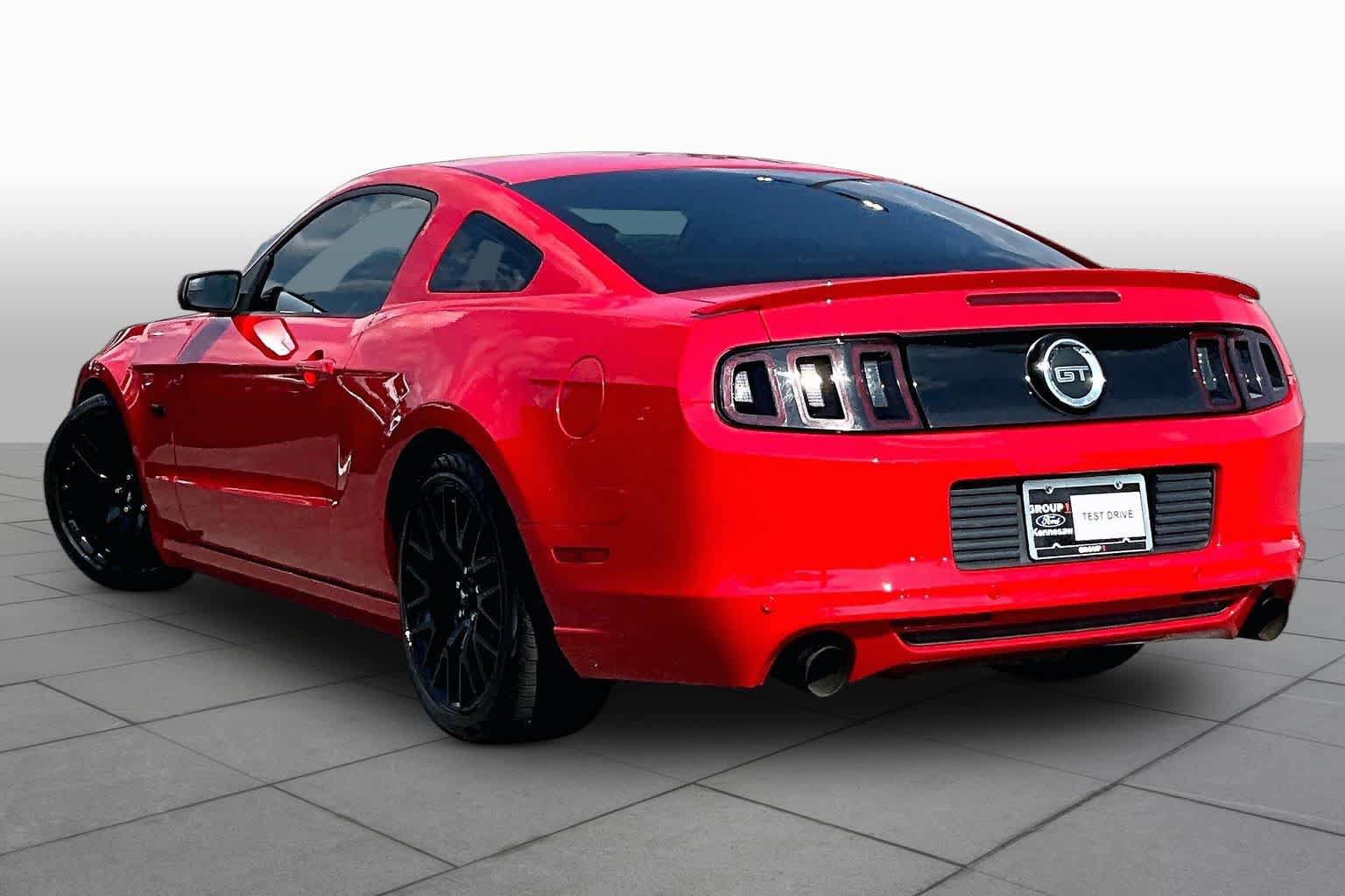 Used 2013 Ford Mustang GT Premium w/ Security Pkg RWD image 10
