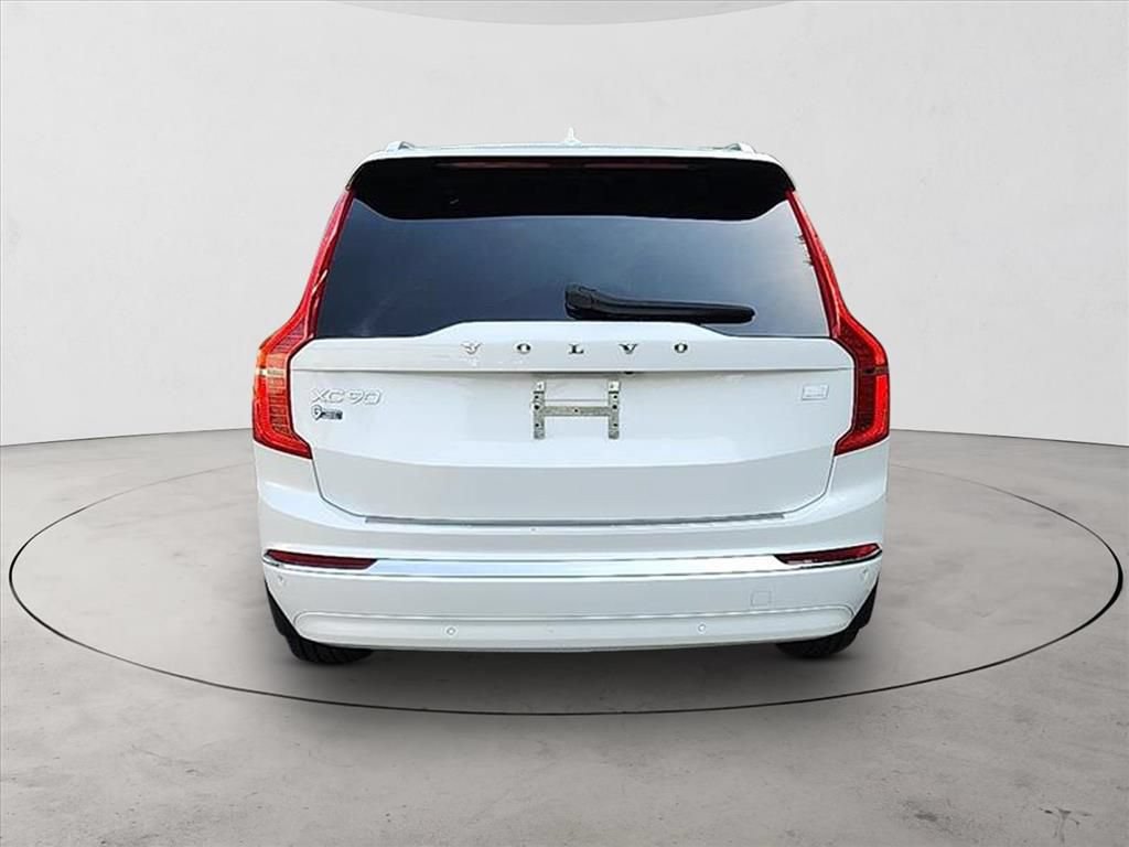 Certified 2024 Volvo XC90 T8 Core w/ Protection Package Premier AWD/4WD image 4