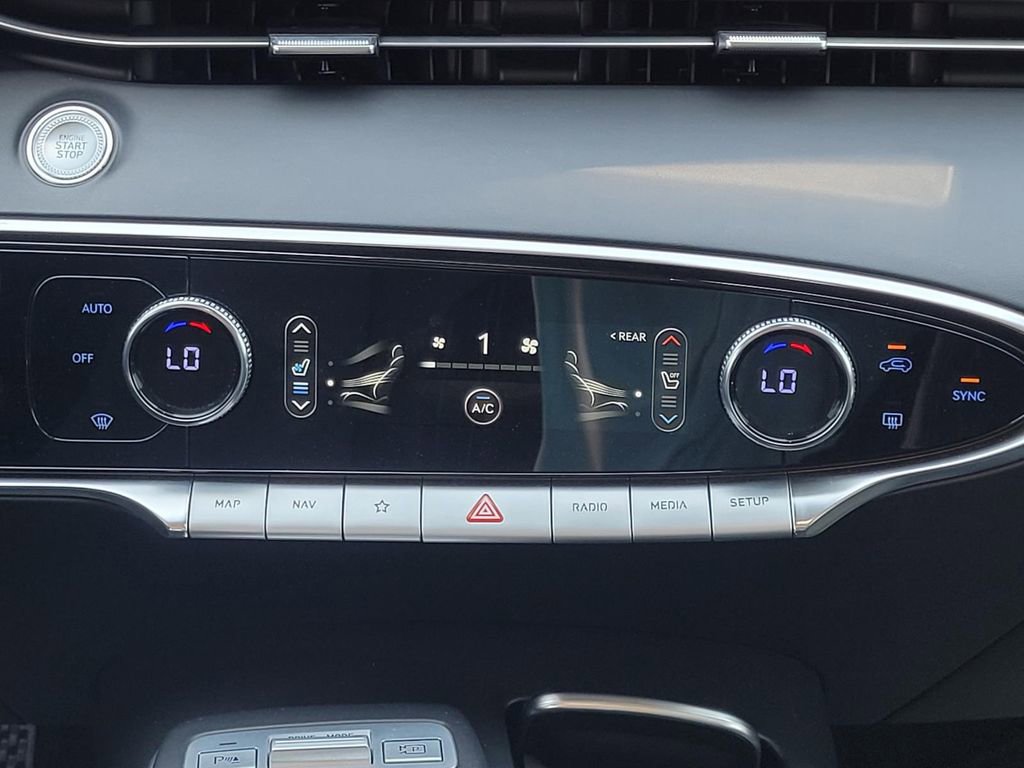 Used 2022 Genesis GV70 2.5T w/ Select Package image 18