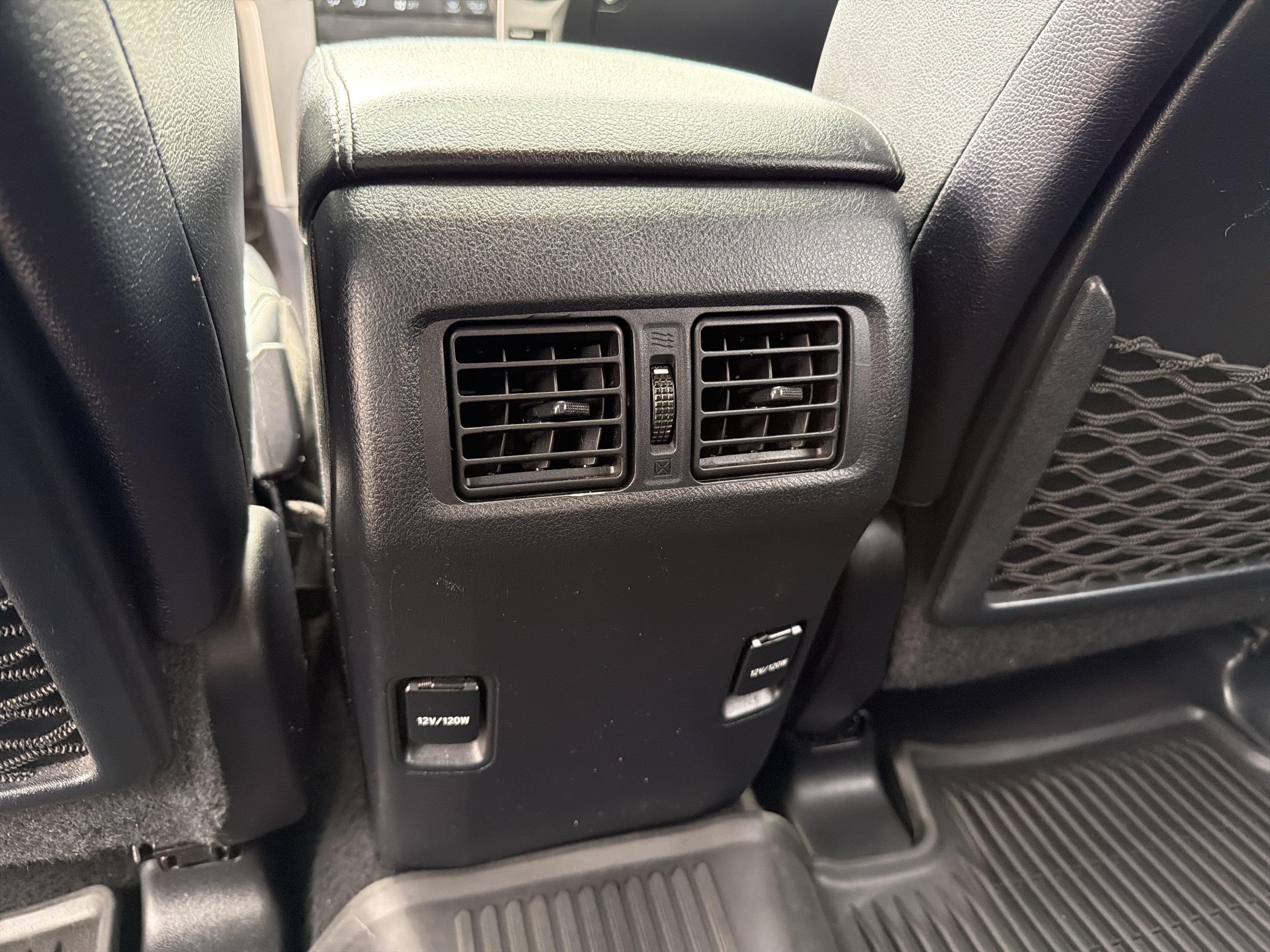 Used 2018 Toyota 4Runner Limited AWD/4WD image 11