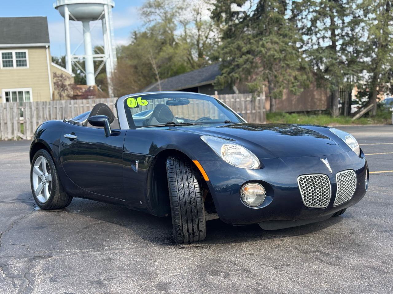 Used 2006 Pontiac Solstice Convertible w/ Power Package RWD image 10