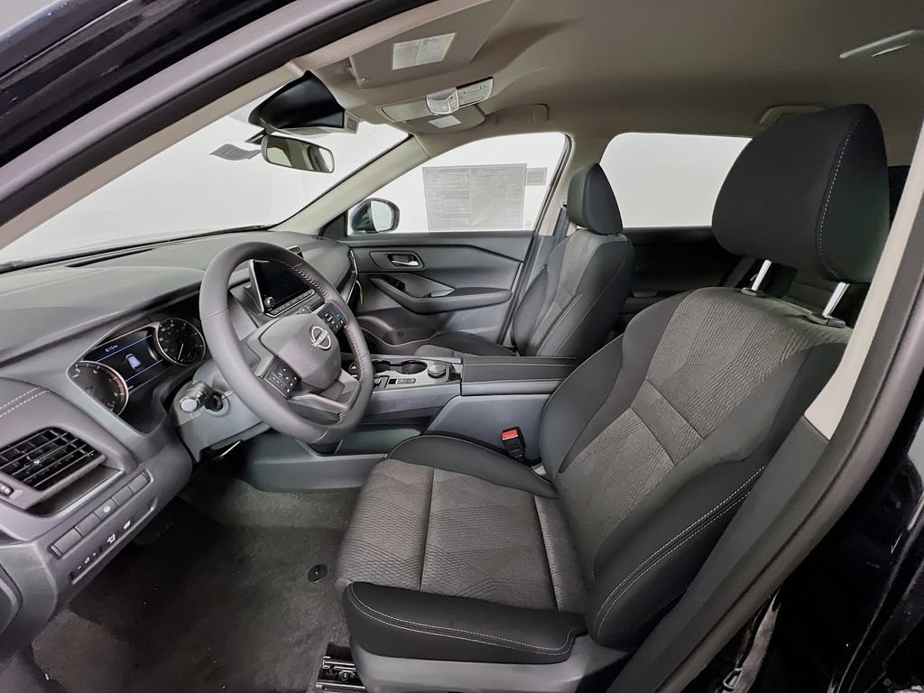 New 2026 Nissan Rogue SV AWD/4WD image 18